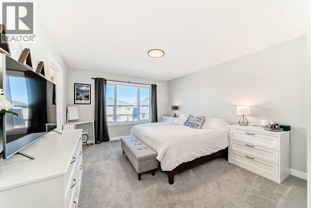 32 Creekstone Landing Sw, Calgary, Alberta  T2X 5E5 - Photo 15 - A2284901