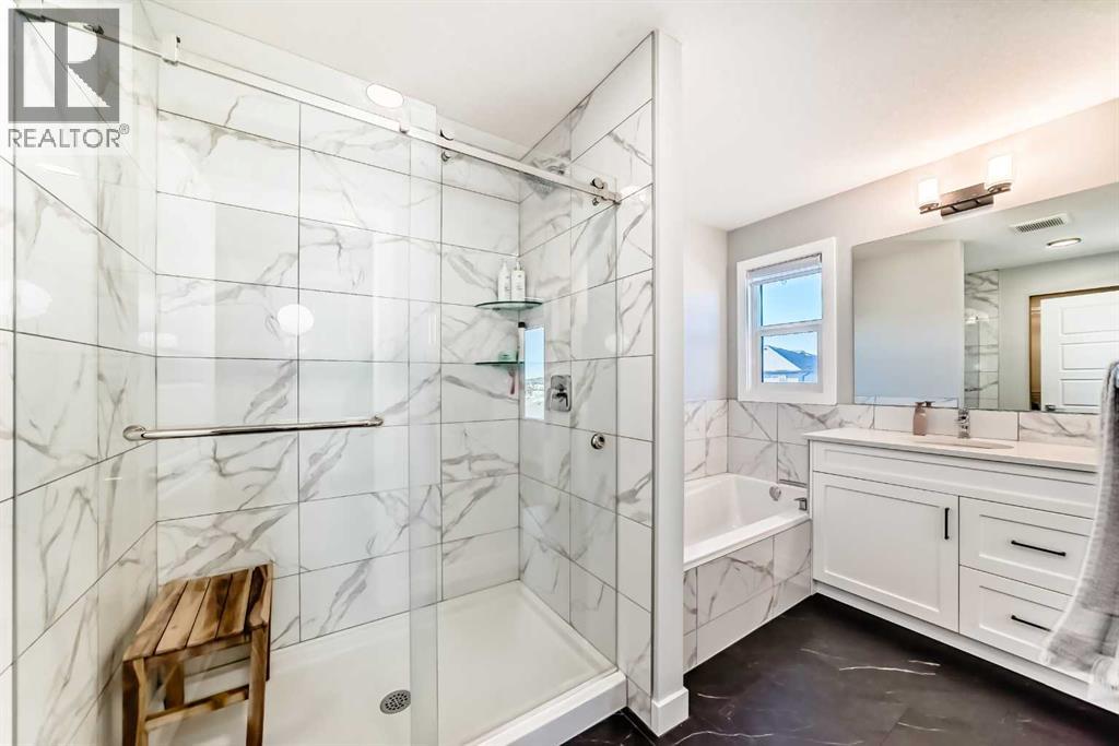 32 Creekstone Landing Sw, Calgary, Alberta  T2X 5E5 - Photo 18 - A2284901