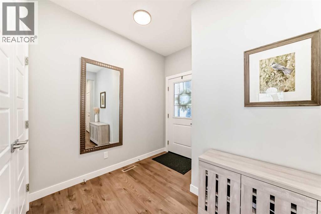 32 Creekstone Landing Sw, Calgary, Alberta  T2X 5E5 - Photo 2 - A2284901