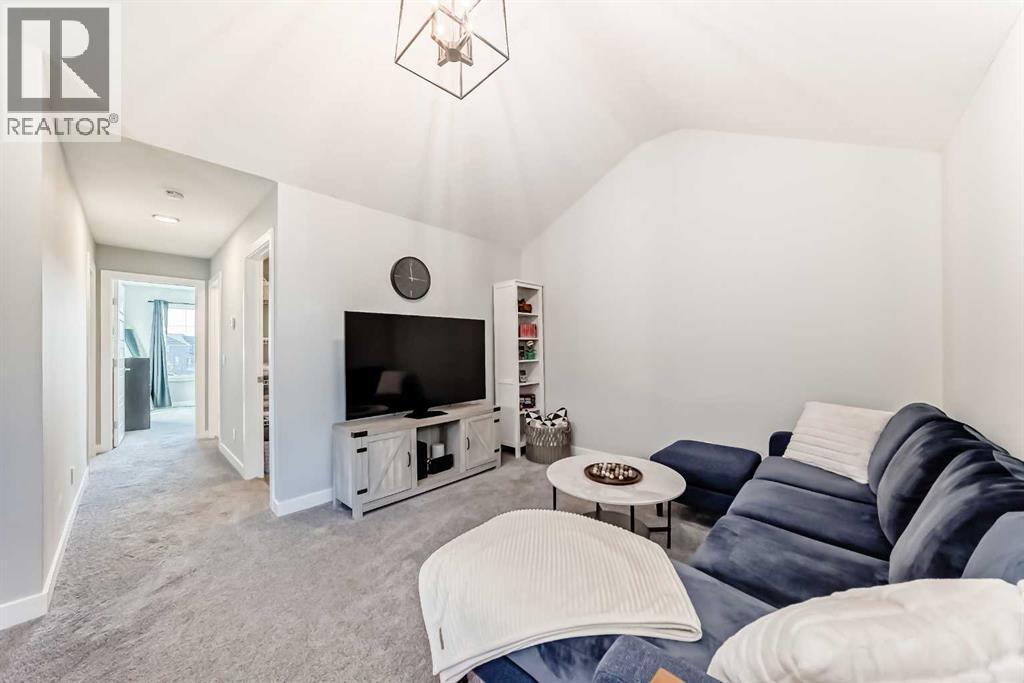 32 Creekstone Landing Sw, Calgary, Alberta  T2X 5E5 - Photo 26 - A2284901