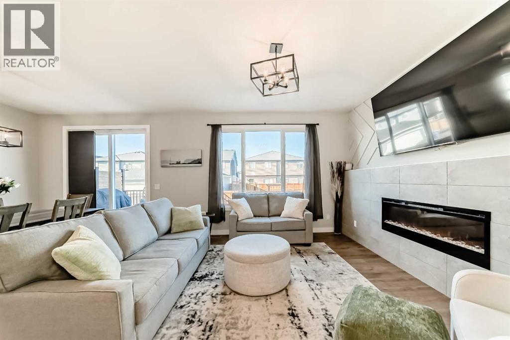 32 Creekstone Landing Sw, Calgary, Alberta  T2X 5E5 - Photo 11 - A2284901