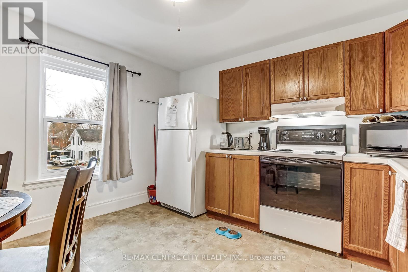 92 Forest Avenue, St. Thomas, Ontario  N5R 2J5 - Photo 23 - X12852164