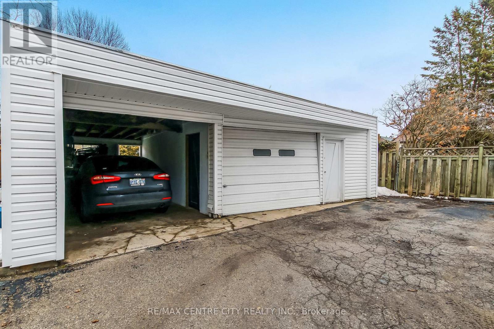 92 Forest Avenue, St. Thomas, Ontario  N5R 2J5 - Photo 29 - X12852164