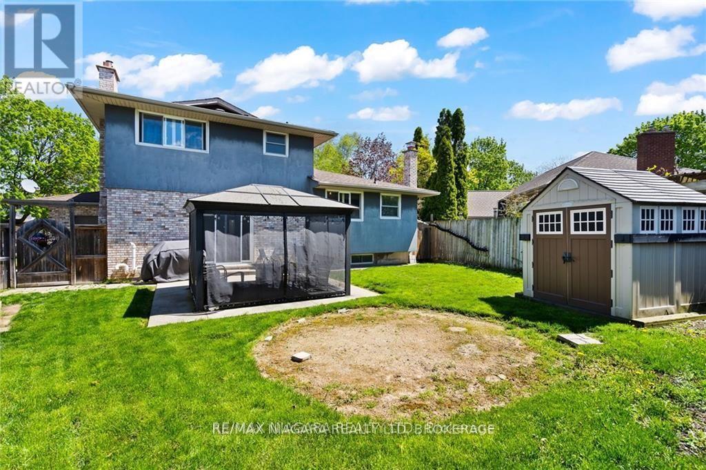 49 Royal Oak Drive, St. Catharines, Ontario  L2N 6K4 - Photo 2 - X12852152