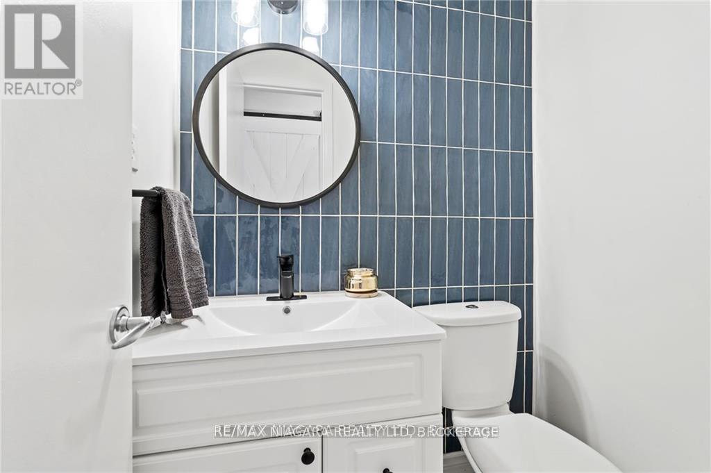 49 Royal Oak Drive, St. Catharines, Ontario  L2N 6K4 - Photo 9 - X12852152