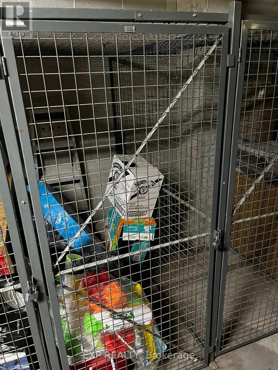 1036 - 55 George Appleton Way, Toronto (Downsview-Roding-Cfb), Ontario  M3M 0A2 - Photo 34 - W12836916