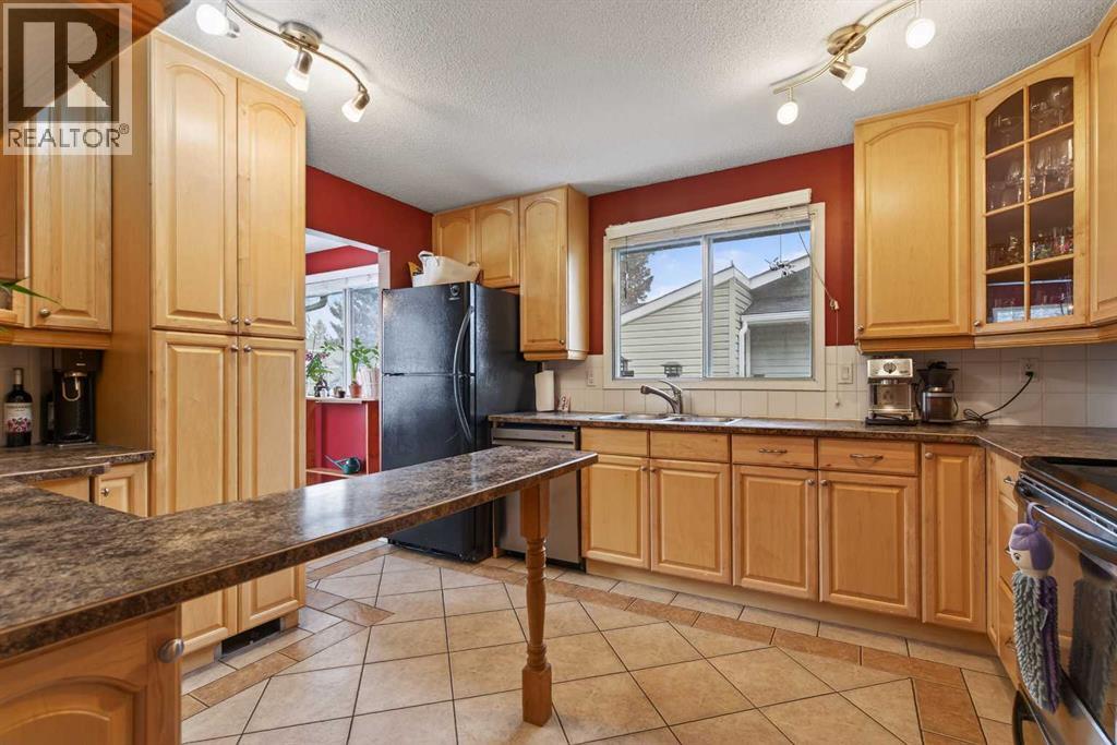 76 Brookpark Place Sw, Calgary, Alberta  T2W 2X3 - Photo 16 - A2290291