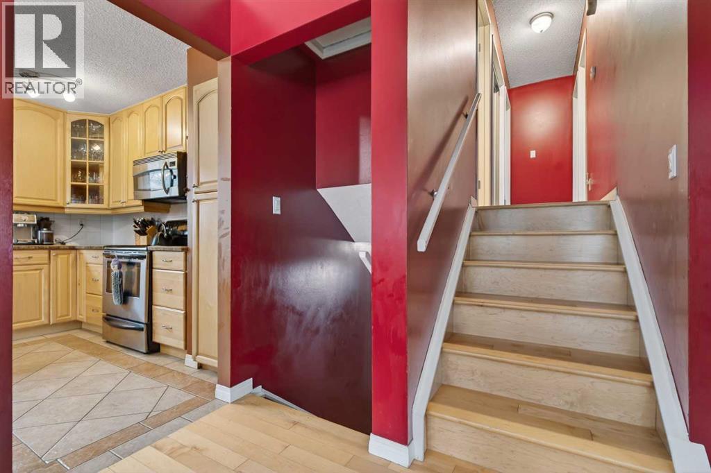 76 Brookpark Place Sw, Calgary, Alberta  T2W 2X3 - Photo 17 - A2290291