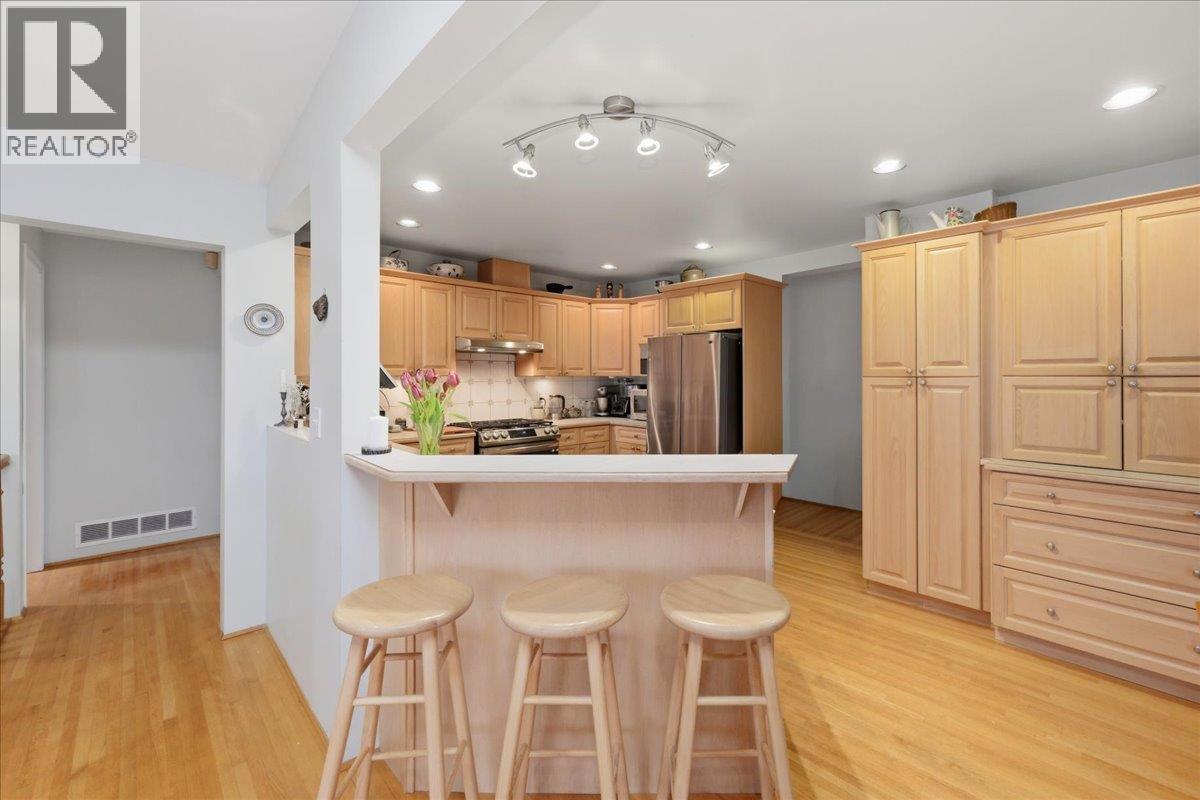 3776 Arbor Street, Burnaby, British Columbia  V5J 1T4 - Photo 6 - R3096831