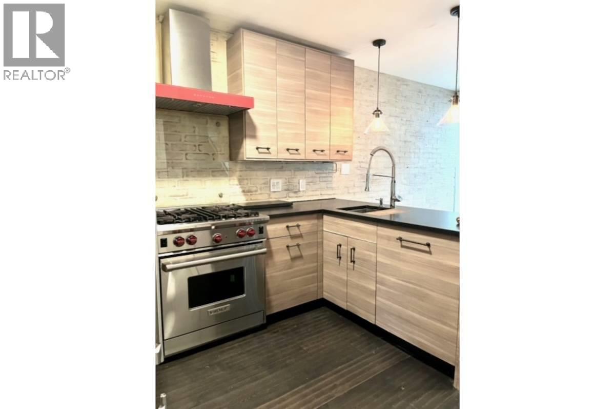 205 501 Pacific Boulevard, Vancouver, British Columbia  V6Z 2X6 - Photo 2 - R3096829