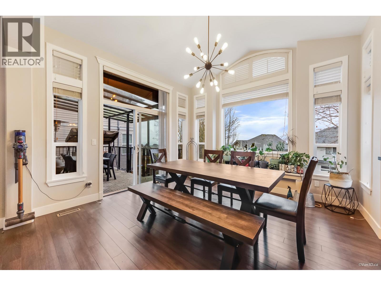 1318 Fifeshire Street, Coquitlam, British Columbia  V3E 0C8 - Photo 8 - R3094685