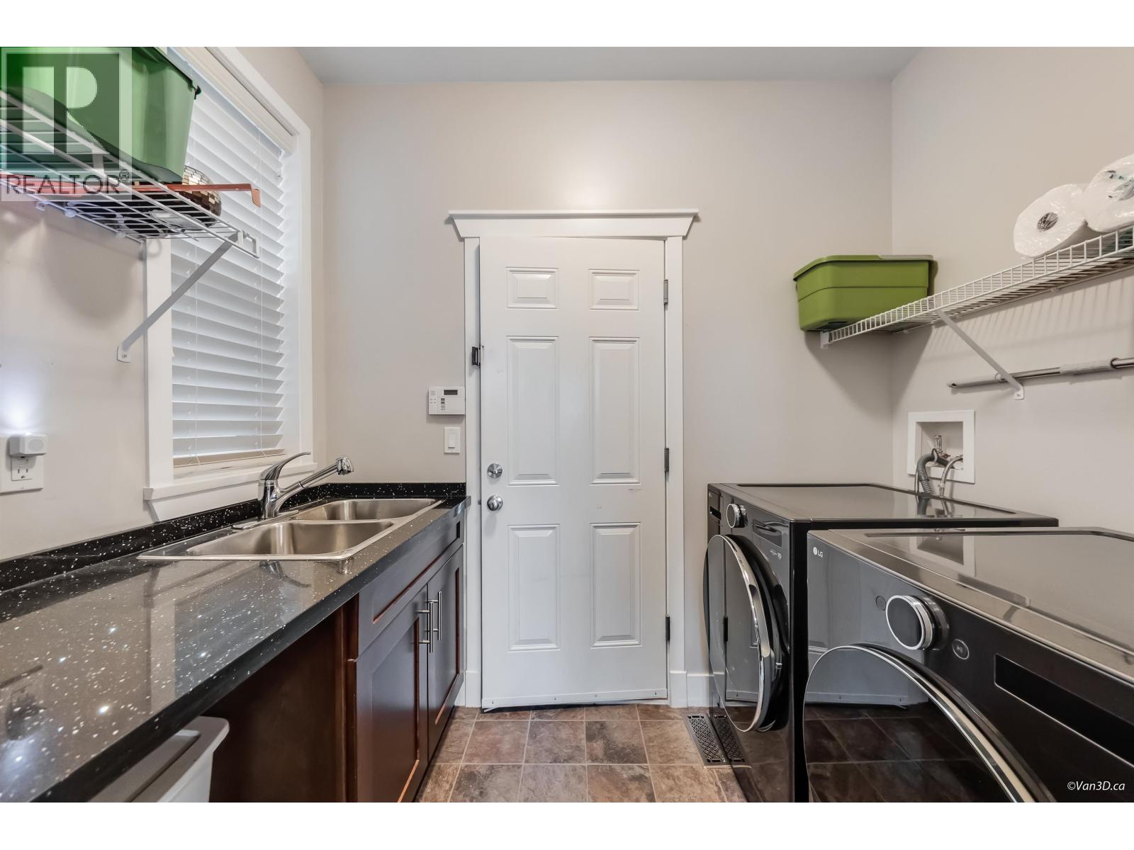 1318 Fifeshire Street, Coquitlam, British Columbia  V3E 0C8 - Photo 34 - R3094685