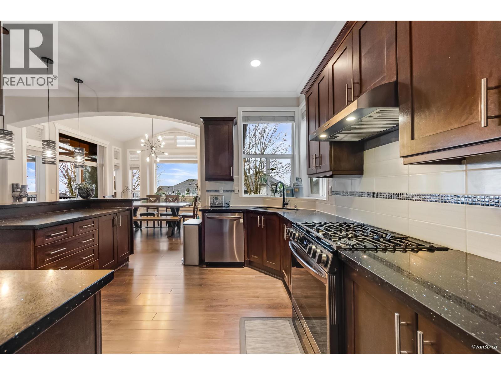 1318 Fifeshire Street, Coquitlam, British Columbia  V3E 0C8 - Photo 6 - R3094685