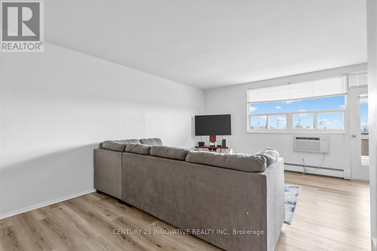 504 - 67 Richmond Street, Richmond Hill (Mill Pond), Ontario  L4C 3Y3 - Photo 11 - N12852158