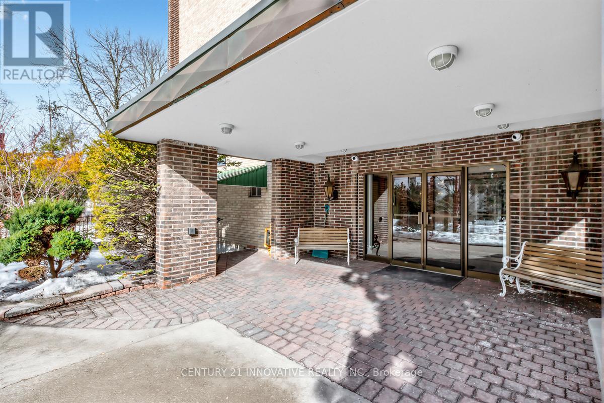 504 - 67 Richmond Street, Richmond Hill (Mill Pond), Ontario  L4C 3Y3 - Photo 2 - N12852158