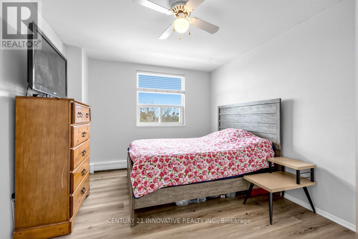 504 - 67 Richmond Street, Richmond Hill (Mill Pond), Ontario  L4C 3Y3 - Photo 20 - N12852158