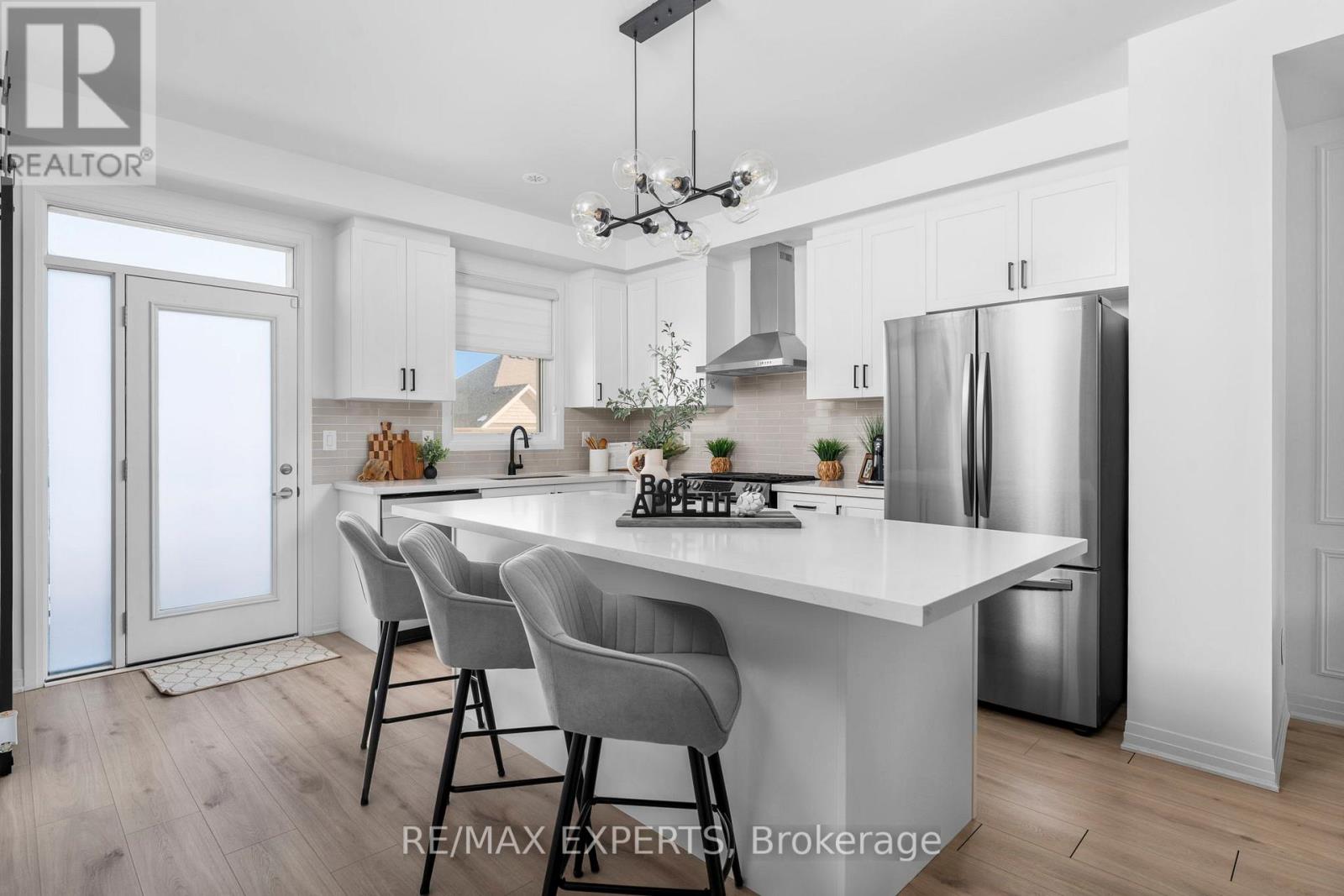 49 - 6 Hughes Lane, New Tecumseth (Tottenham), Ontario  L0G 1W0 - Photo 11 - N12852172