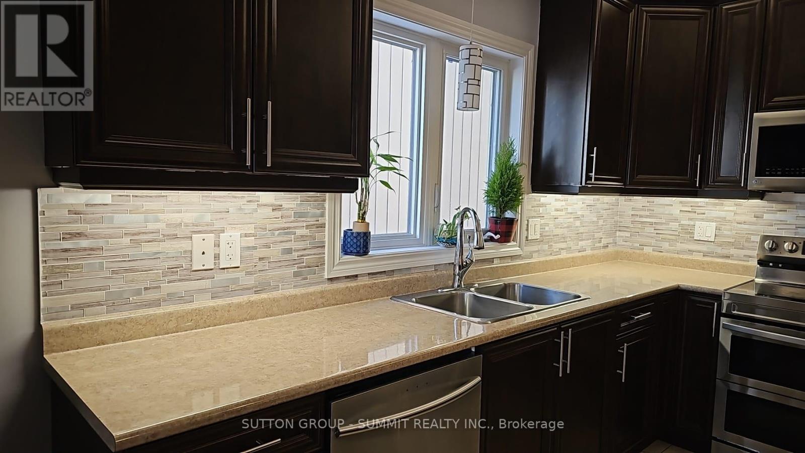 20 Warman Street, New Tecumseth, Ontario  L9R 0B9 - Photo 5 - N12852178