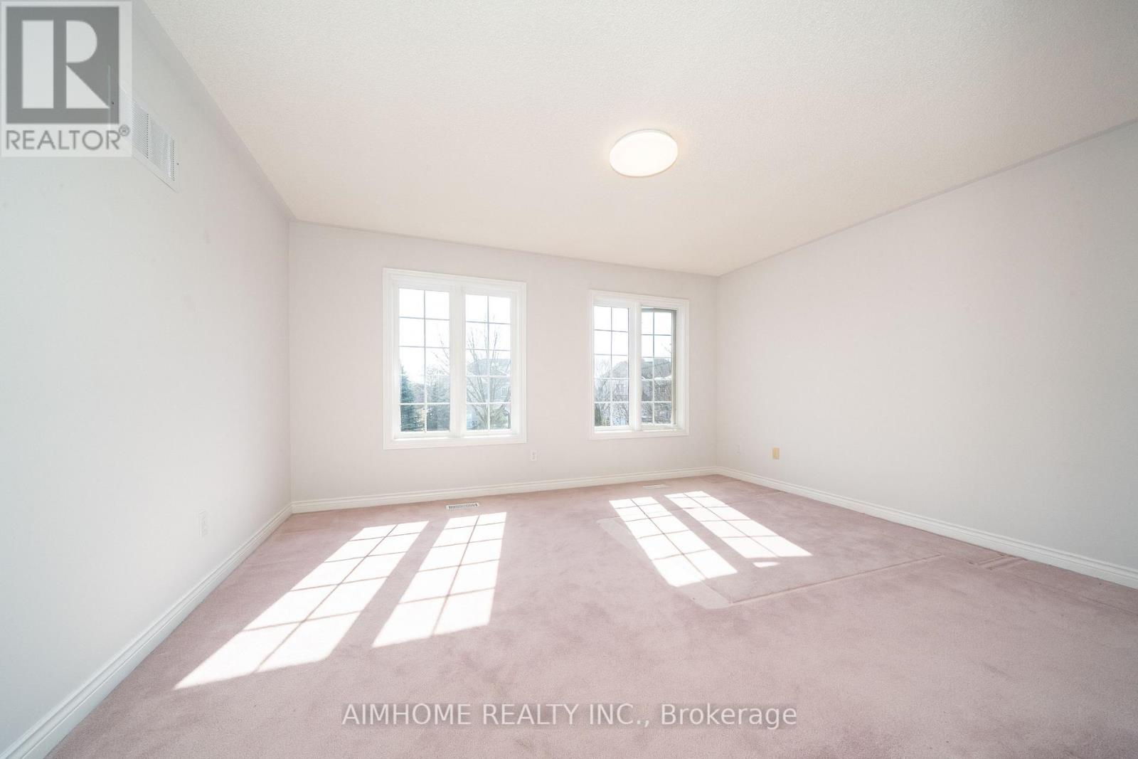 92 Springbrook Drive, Richmond Hill (Langstaff), Ontario  L4B 3P9 - Photo 25 - N12852196