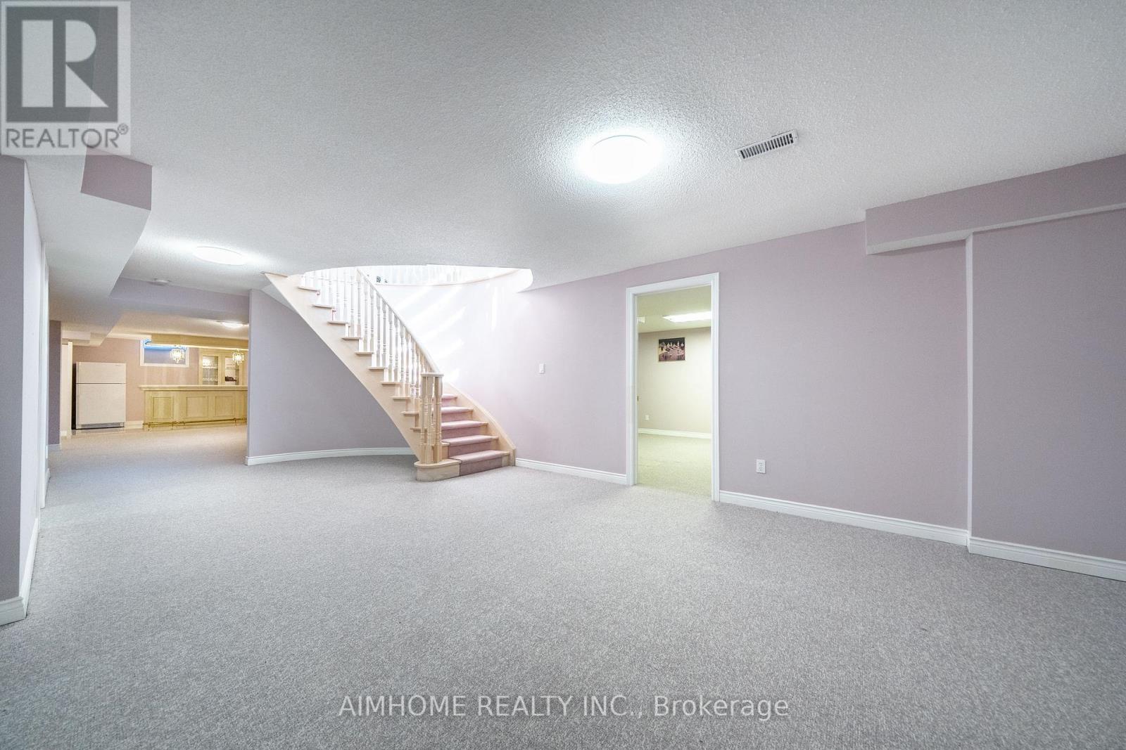 92 Springbrook Drive, Richmond Hill (Langstaff), Ontario  L4B 3P9 - Photo 29 - N12852196