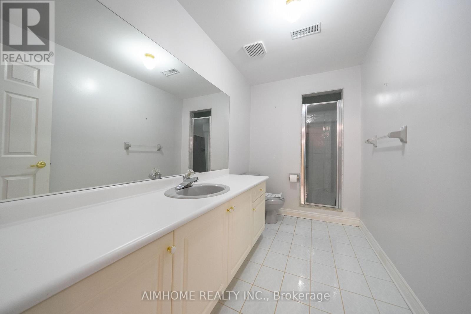 92 Springbrook Drive, Richmond Hill (Langstaff), Ontario  L4B 3P9 - Photo 31 - N12852196