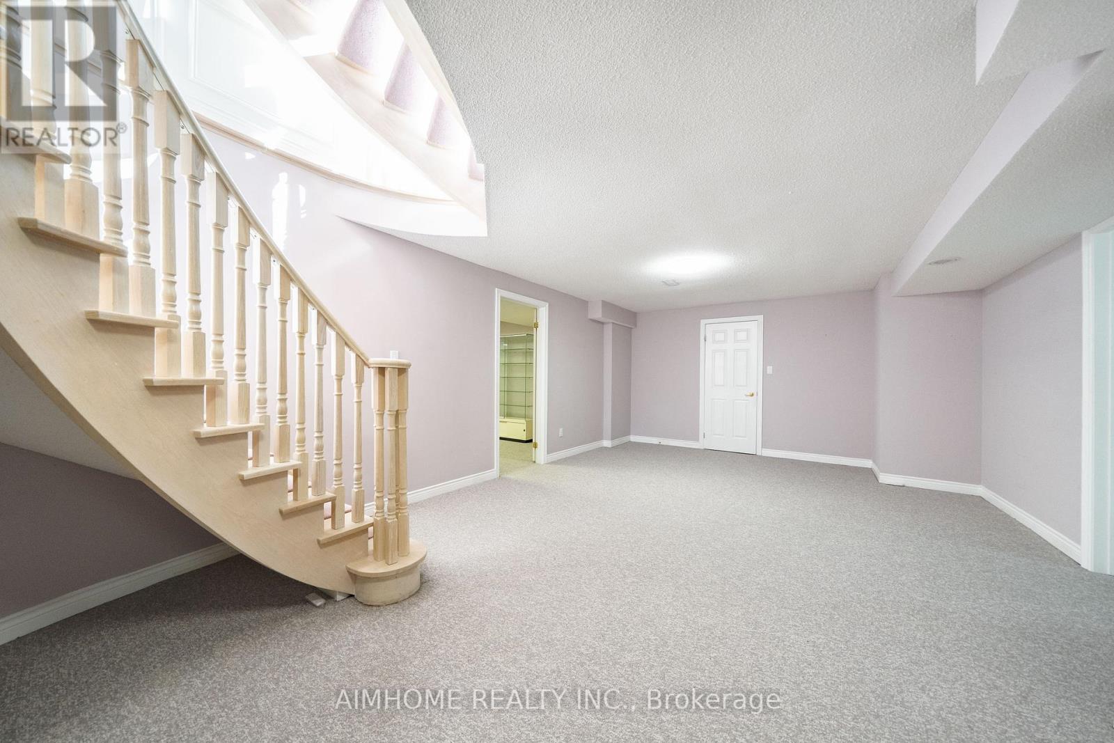 92 Springbrook Drive, Richmond Hill (Langstaff), Ontario  L4B 3P9 - Photo 36 - N12852196