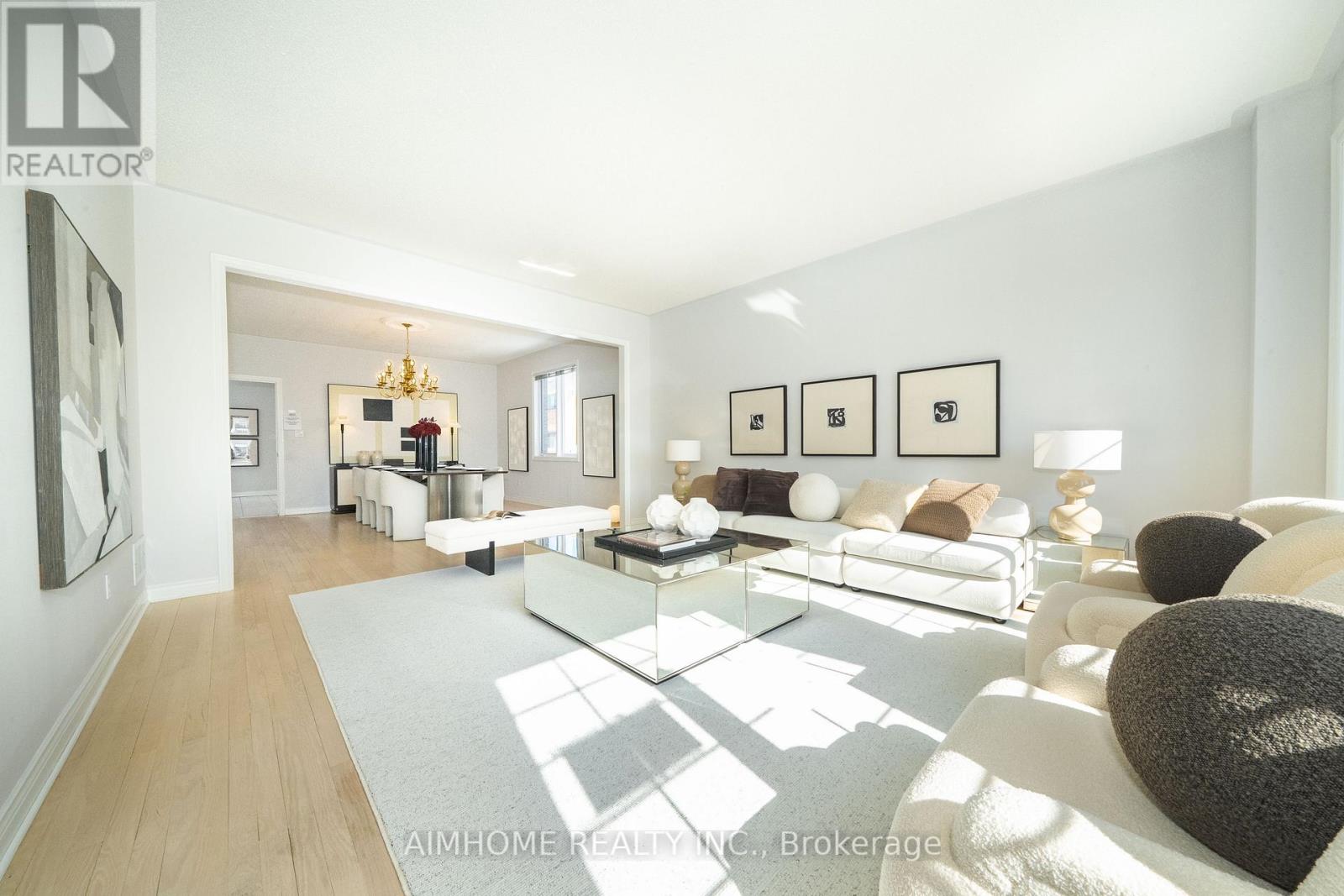 92 Springbrook Drive, Richmond Hill (Langstaff), Ontario  L4B 3P9 - Photo 5 - N12852196