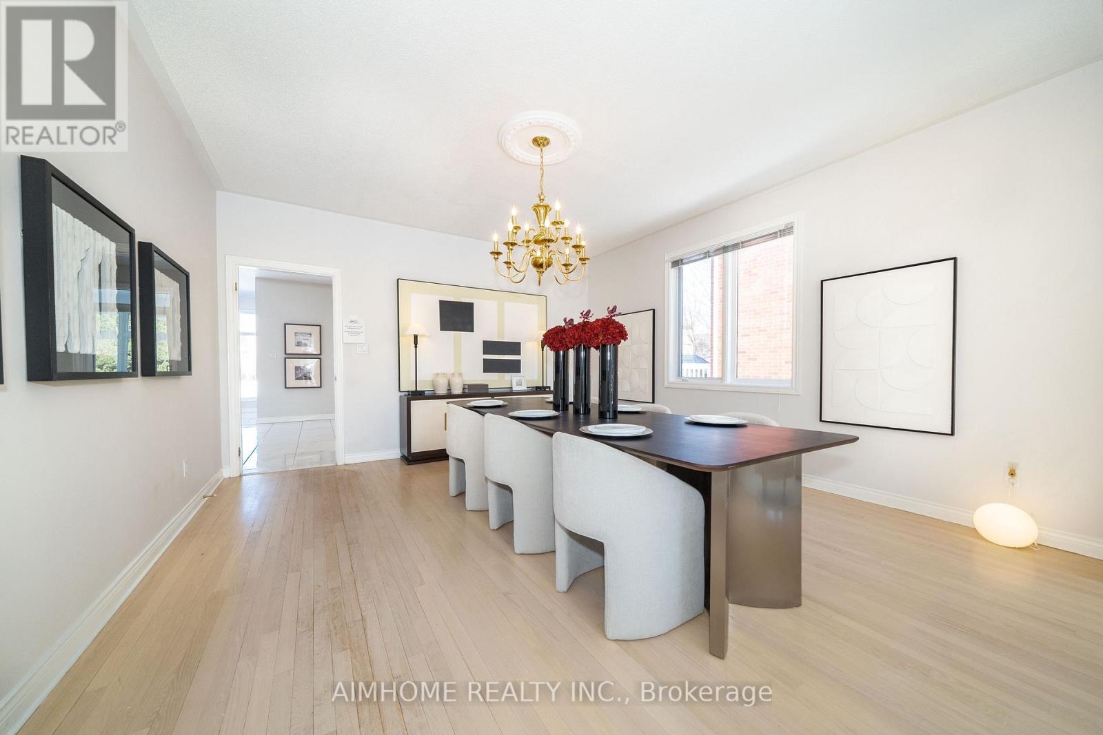 92 Springbrook Drive, Richmond Hill (Langstaff), Ontario  L4B 3P9 - Photo 7 - N12852196