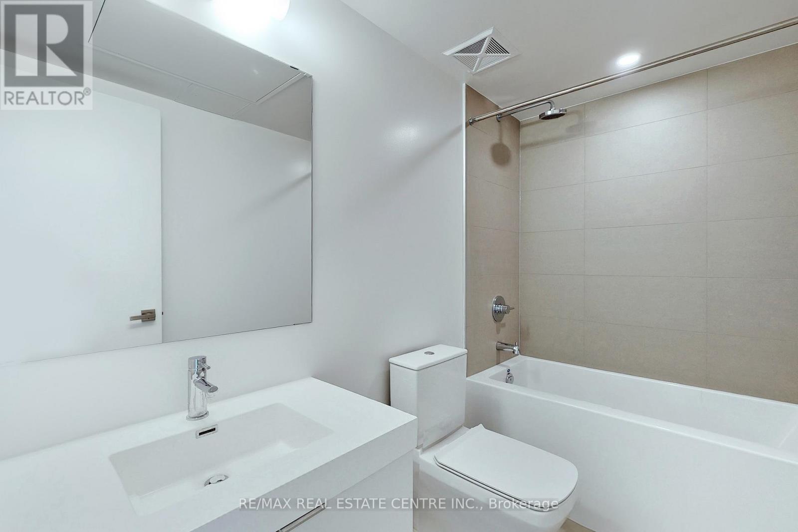 1401 - 99 Foxbar Road, Toronto, Ontario  M4V 0B2 - Photo 20 - C12723758