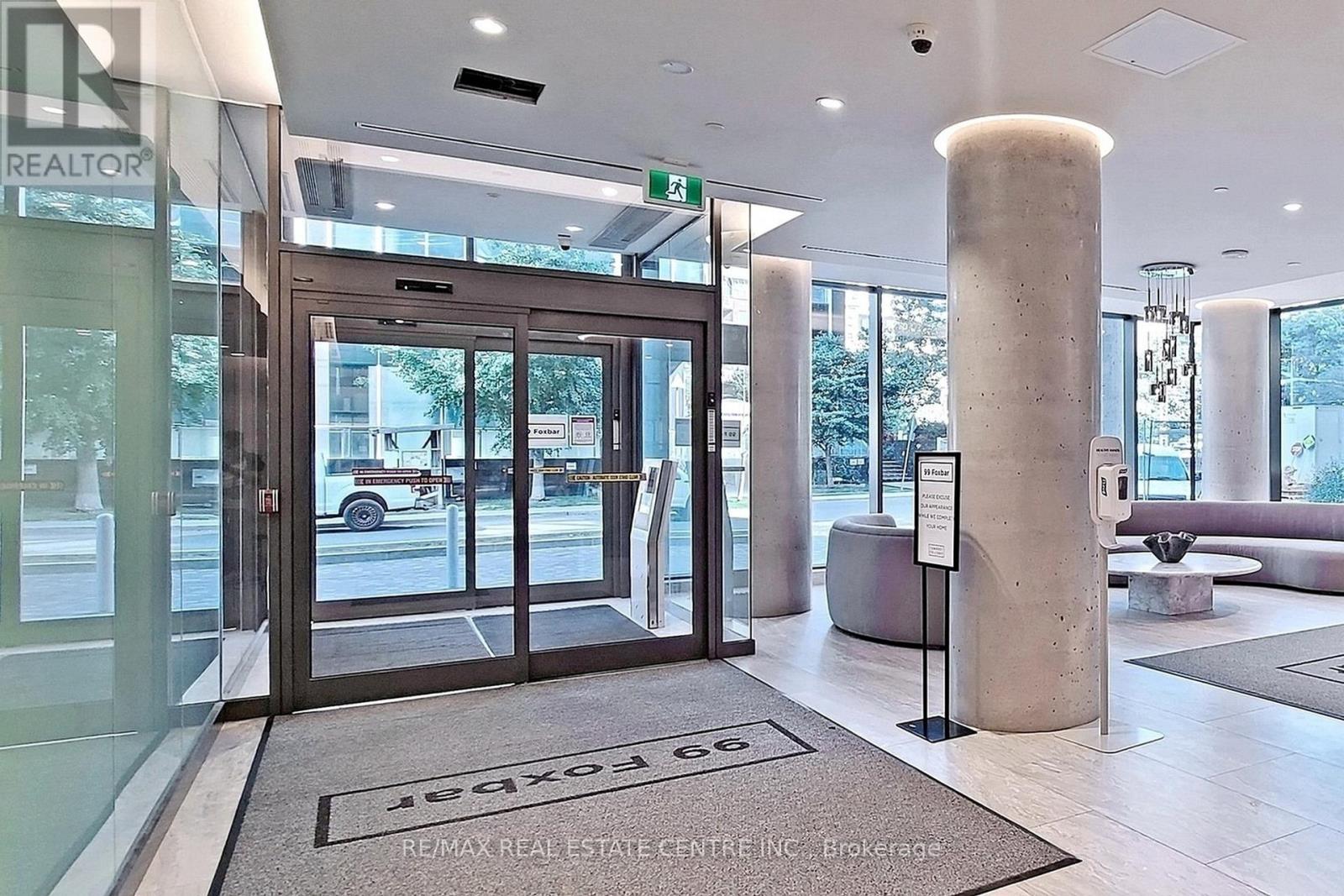 1401 - 99 Foxbar Road, Toronto, Ontario  M4V 0B2 - Photo 4 - C12723758