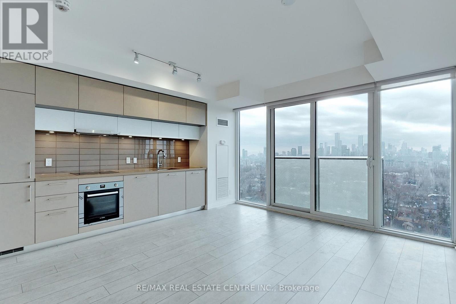 1401 - 99 Foxbar Road, Toronto, Ontario  M4V 0B2 - Photo 9 - C12723758