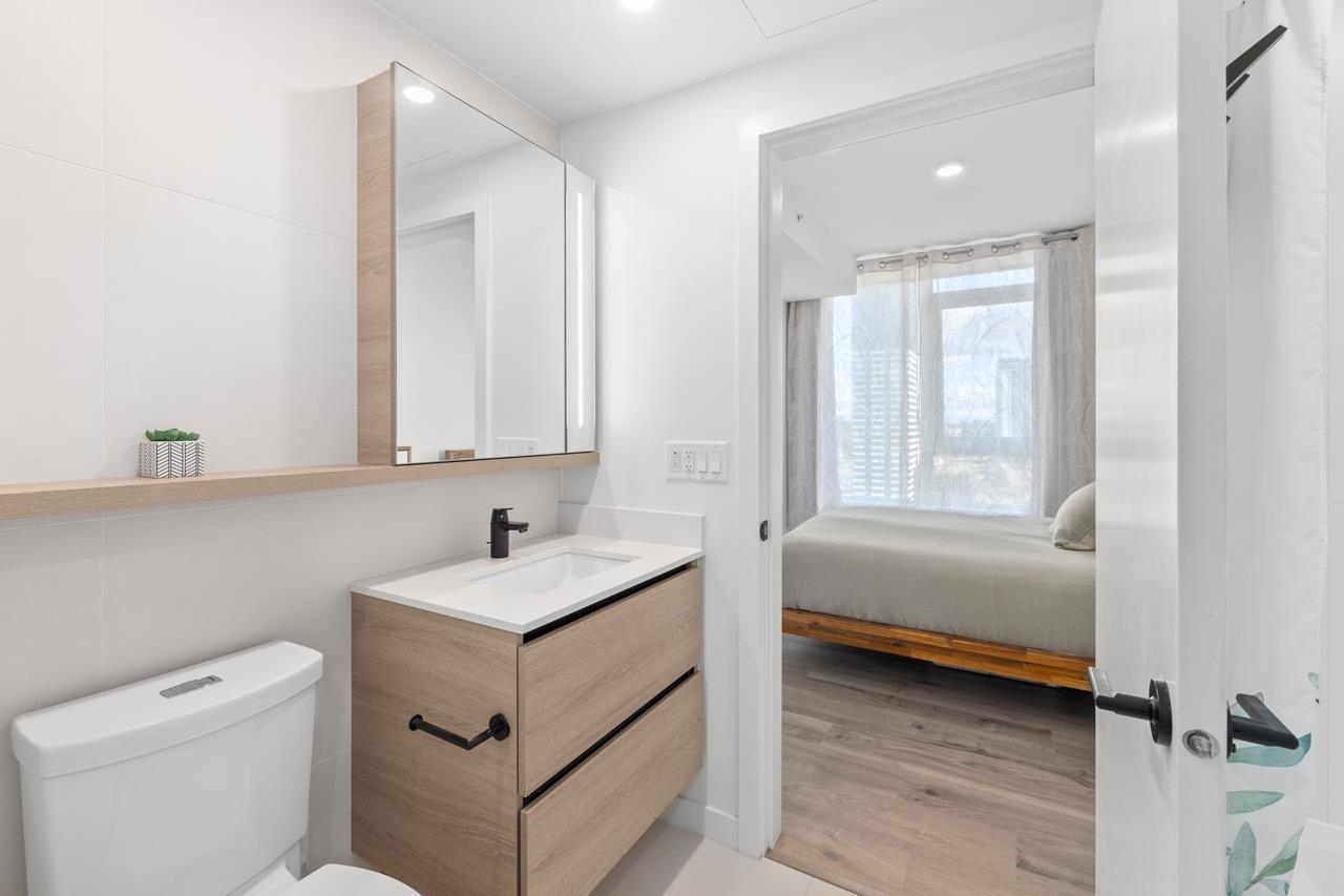 1604 10448 University Drive, Surrey, British Columbia  V3T 0S7 - Photo 19 - R3096853