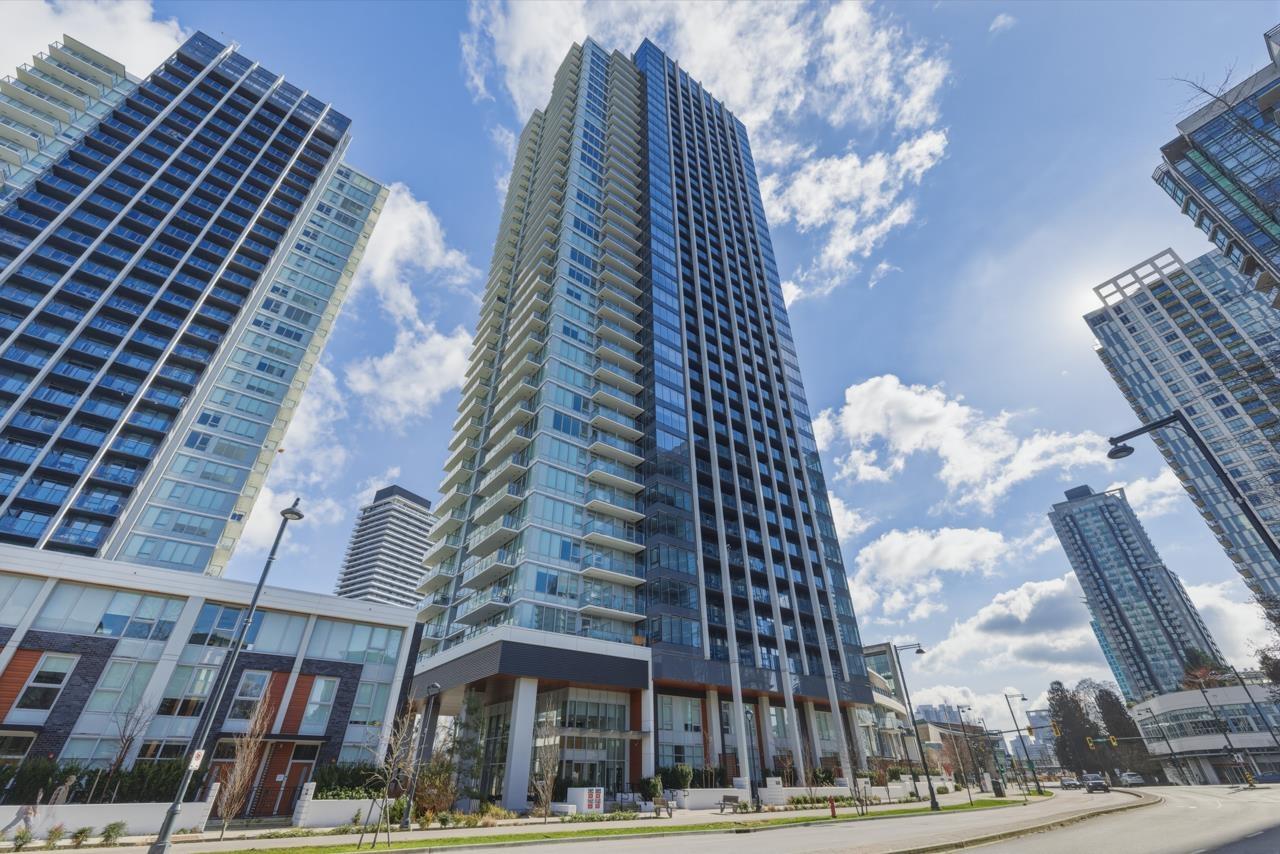 1604 10448 University Drive, Surrey, British Columbia  V3T 0S7 - Photo 2 - R3096853