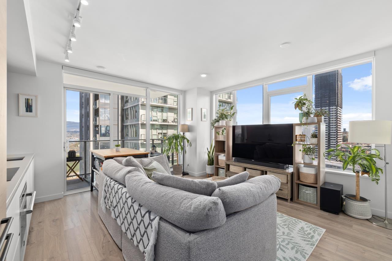 1604 10448 University Drive, Surrey, British Columbia  V3T 0S7 - Photo 5 - R3096853