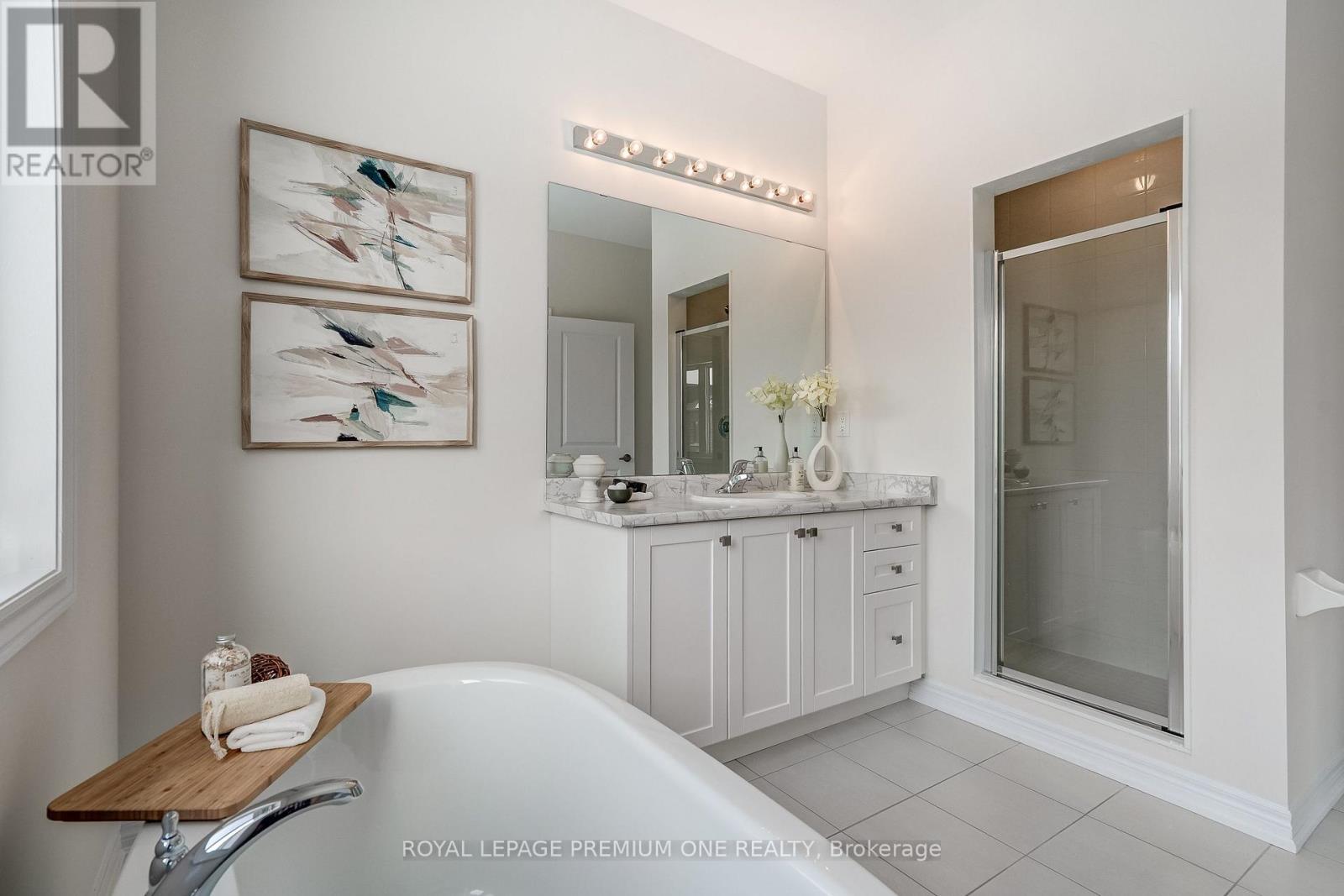 445 Kennedy Circle, Milton (Cb Cobban), Ontario  L9T 7E7 - Photo 25 - W12852146