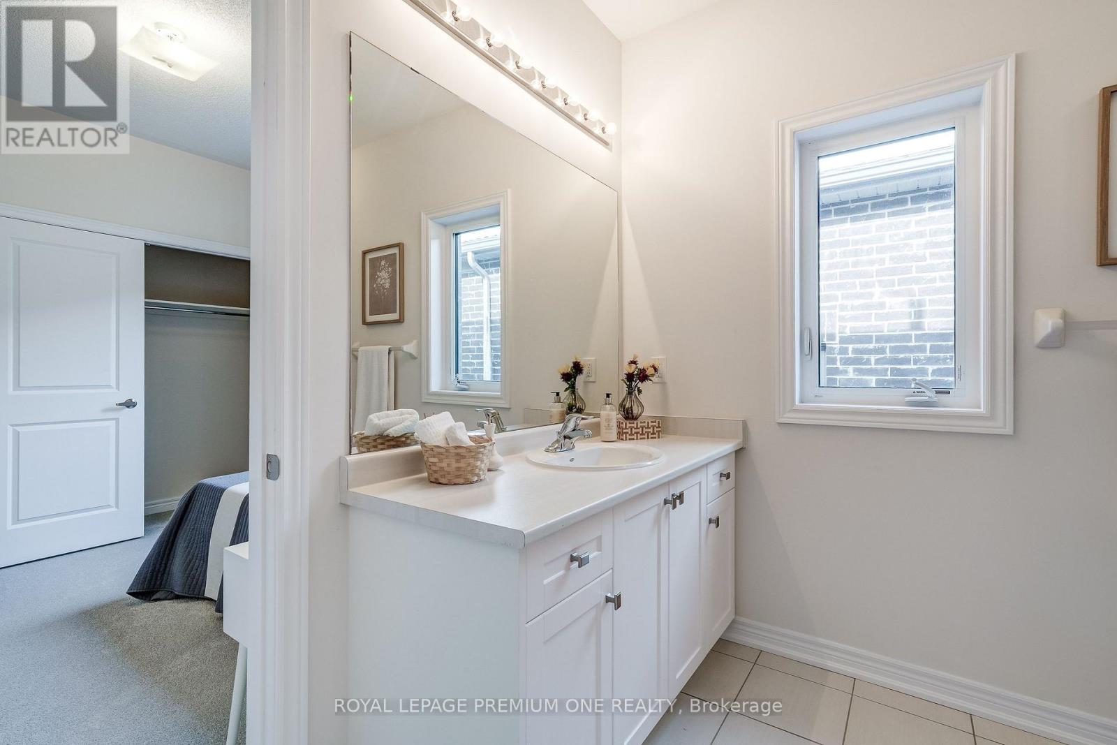 445 Kennedy Circle, Milton (Cb Cobban), Ontario  L9T 7E7 - Photo 28 - W12852146