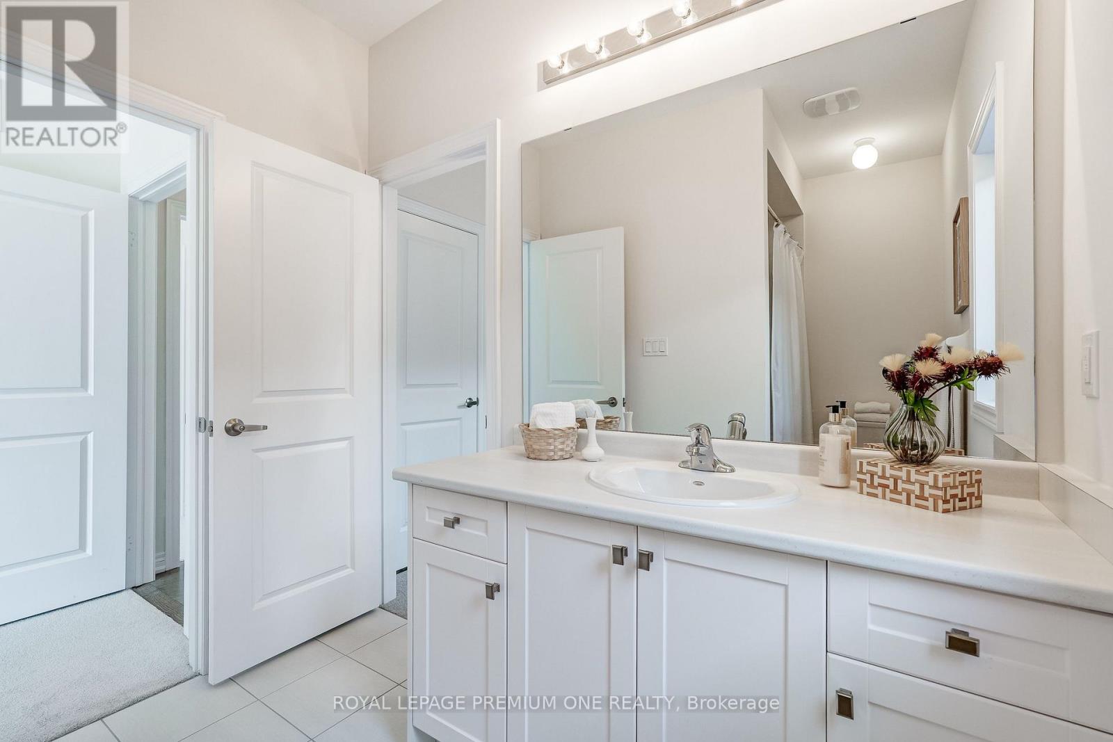 445 Kennedy Circle, Milton (Cb Cobban), Ontario  L9T 7E7 - Photo 30 - W12852146