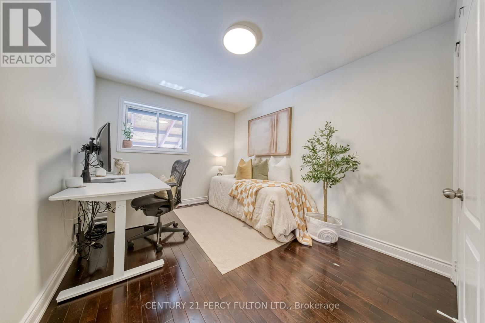 23 Wellesworth Drive, Toronto, Ontario  M9C 4P5 - Photo 13 - W12852186