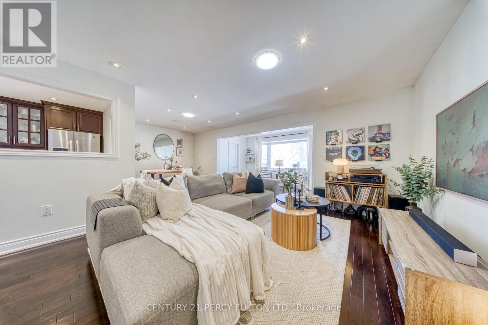 23 Wellesworth Drive, Toronto, Ontario  M9C 4P5 - Photo 2 - W12852186