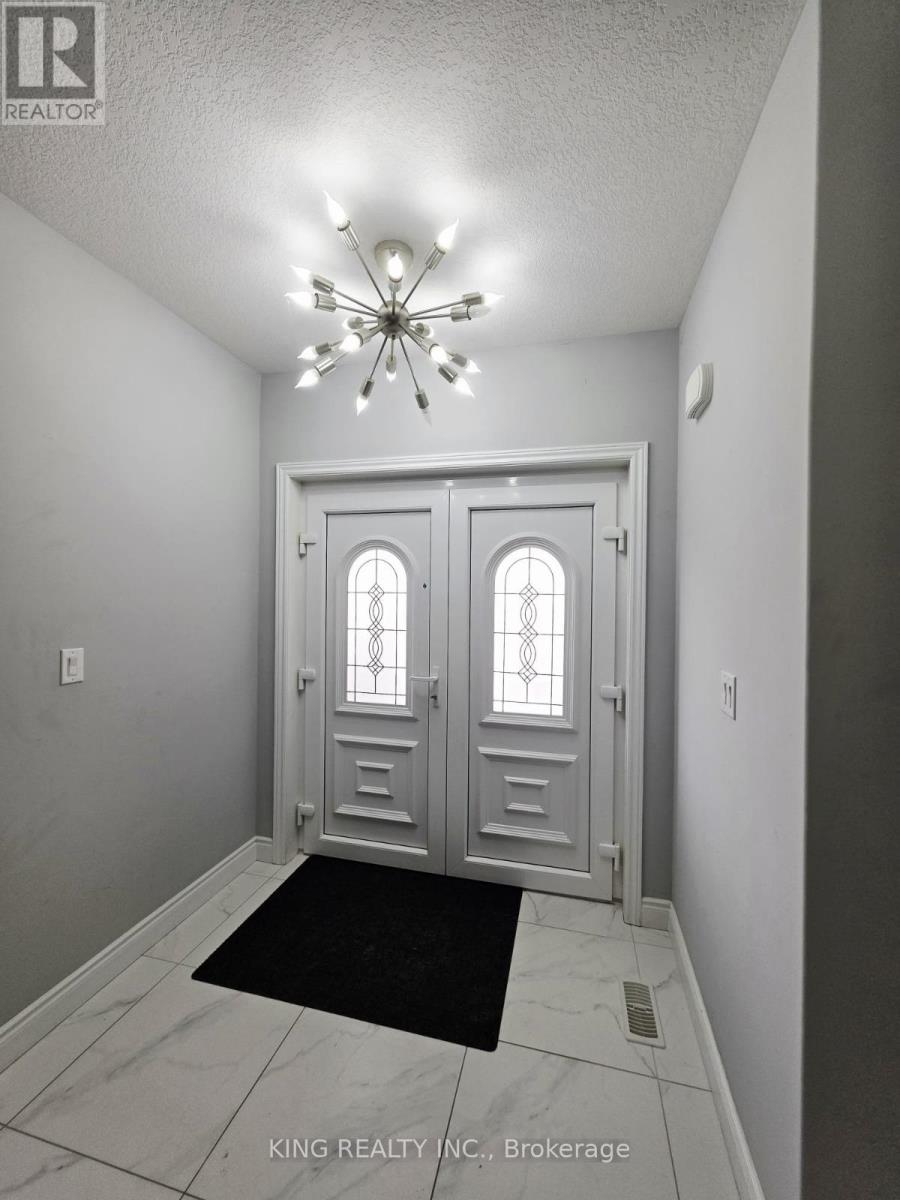 795 Cedarpark Way, London North, Ontario  N5X 0C3 - Photo 3 - X12852198