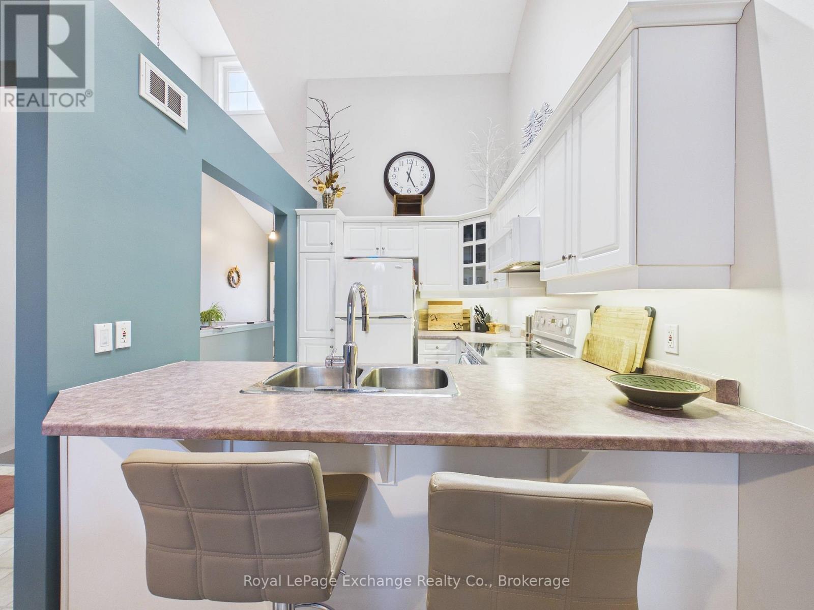 13 - 855 Princes Street N, Kincardine, Ontario  N2Z 1Z2 - Photo 4 - X12852288