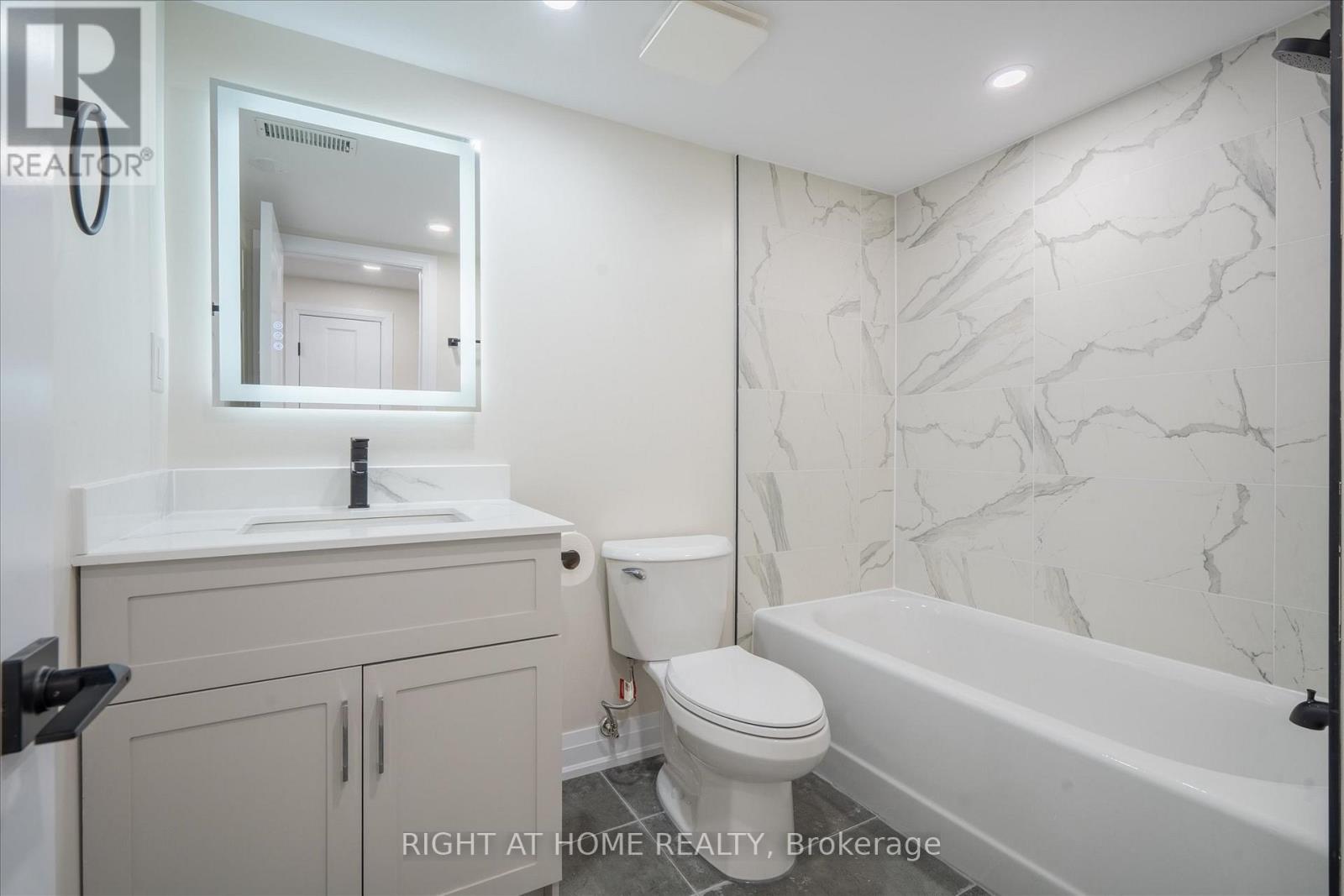 809 Helen Crescent, Pickering, Ontario  L1W 1V1 - Photo 11 - E12852250