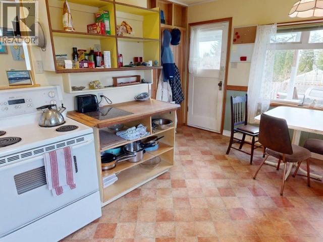 4291 Joyce Ave, Powell River, British Columbia  V8A 2Z9 - Photo 5 - 19697