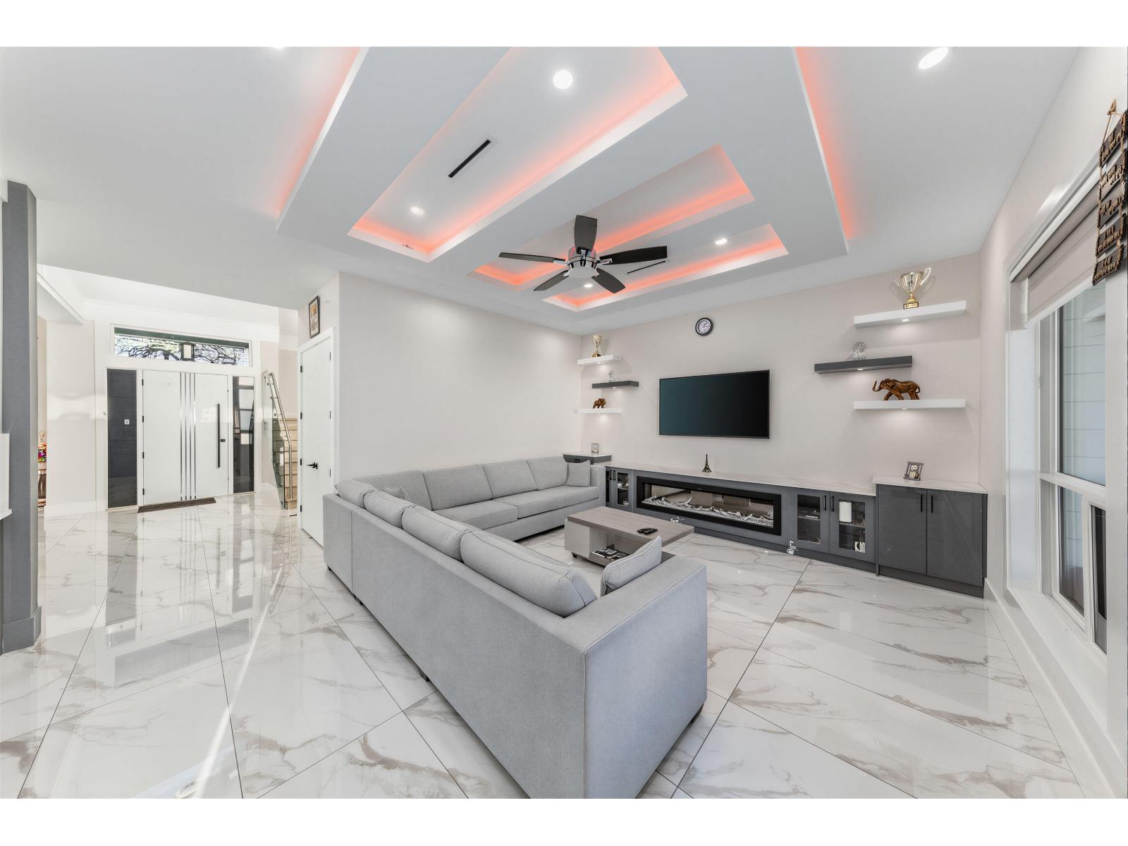 17875 59a Avenue, Surrey, British Columbia  V3S 1R2 - Photo 9 - R3095117