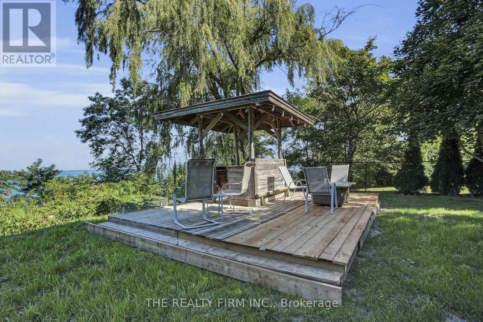 3692 Beverly Glen, Plympton-Wyoming, Ontario  N0N 1E0 - Photo 35 - X12852306