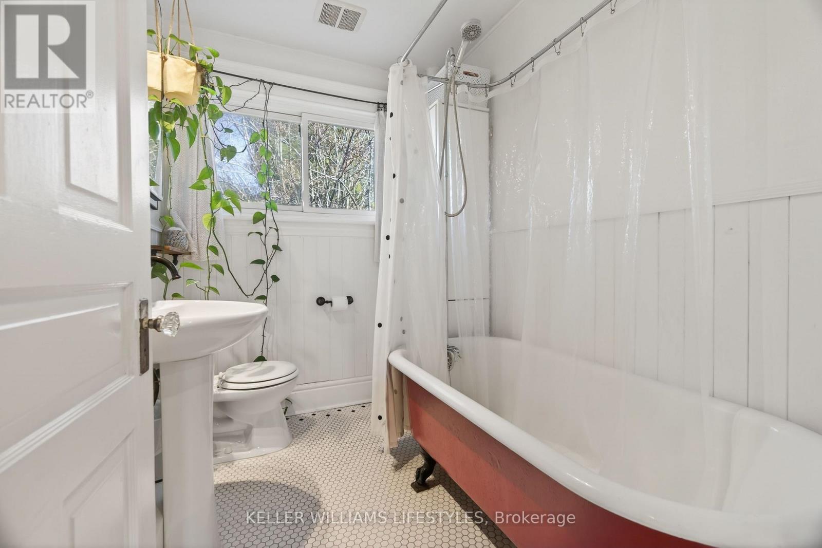 882 1/2 William Street, London East, Ontario  N5Y 2S3 - Photo 25 - X12852324