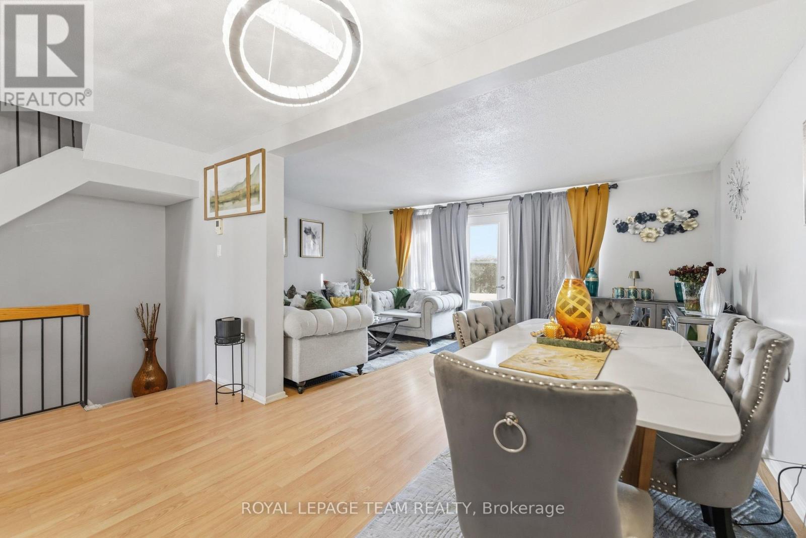 22 - 2053 Stonehenge Crescent, Ottawa, Ontario  K1B 4N7 - Photo 11 - X12852208