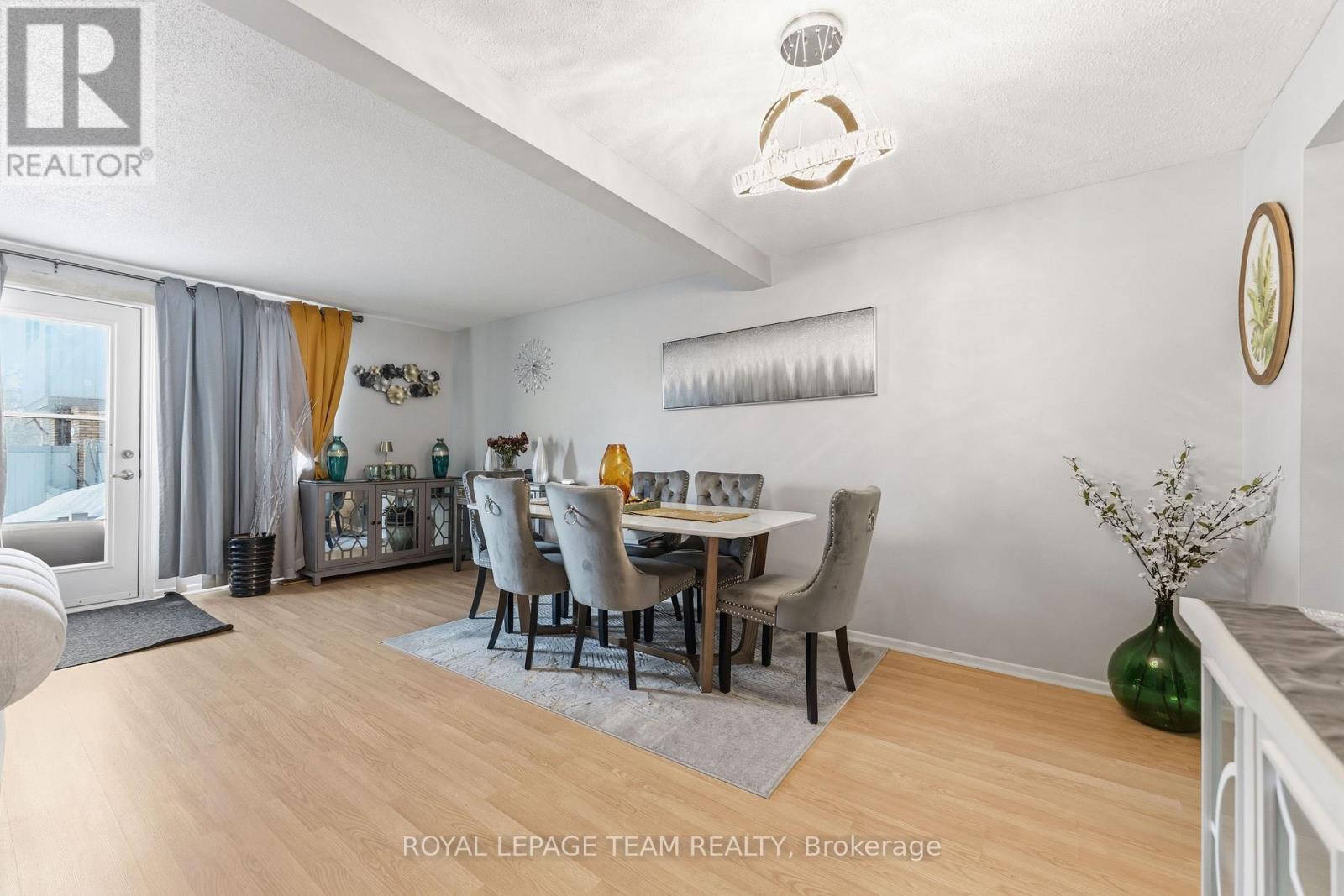 22 - 2053 Stonehenge Crescent, Ottawa, Ontario  K1B 4N7 - Photo 12 - X12852208