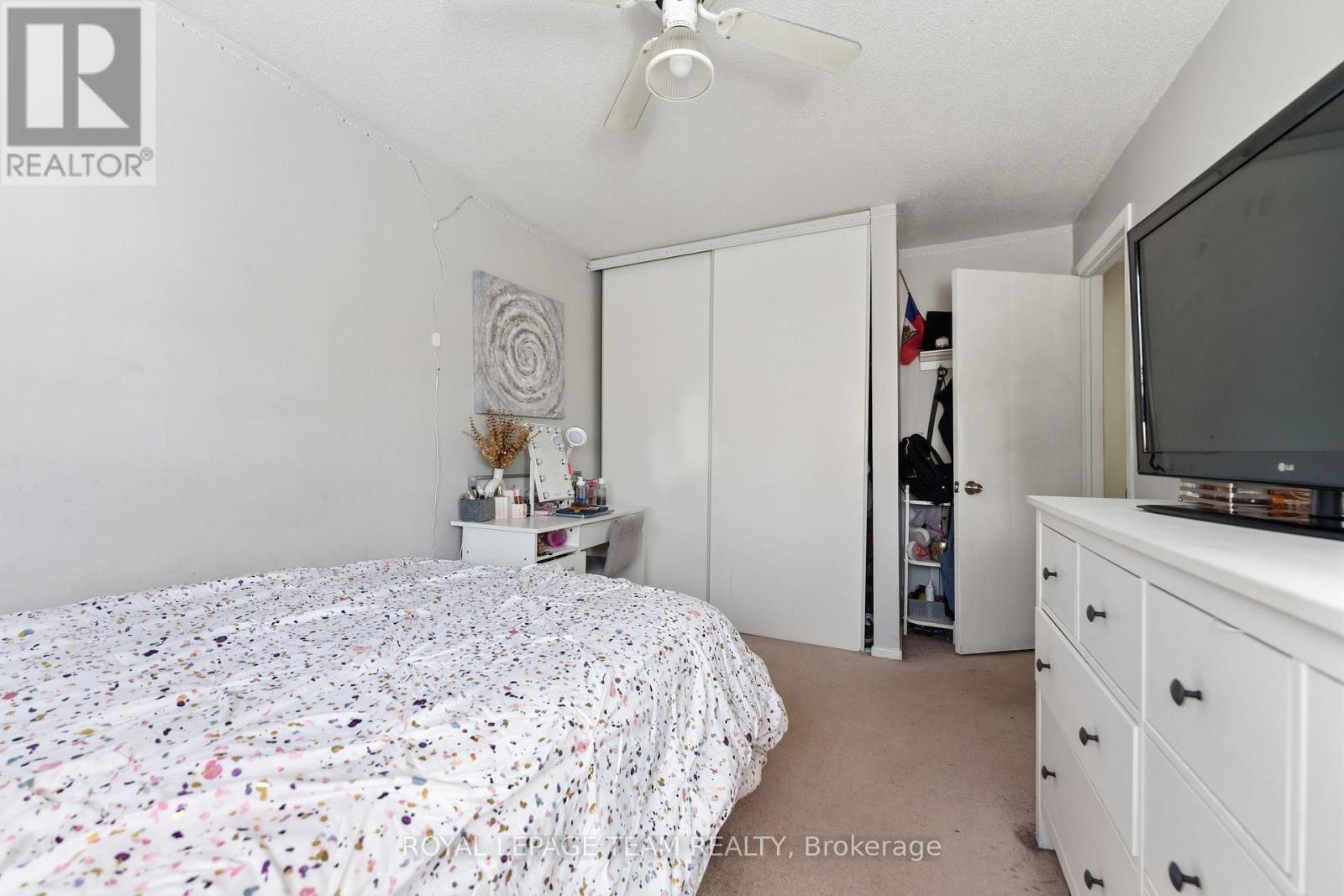 22 - 2053 Stonehenge Crescent, Ottawa, Ontario  K1B 4N7 - Photo 20 - X12852208