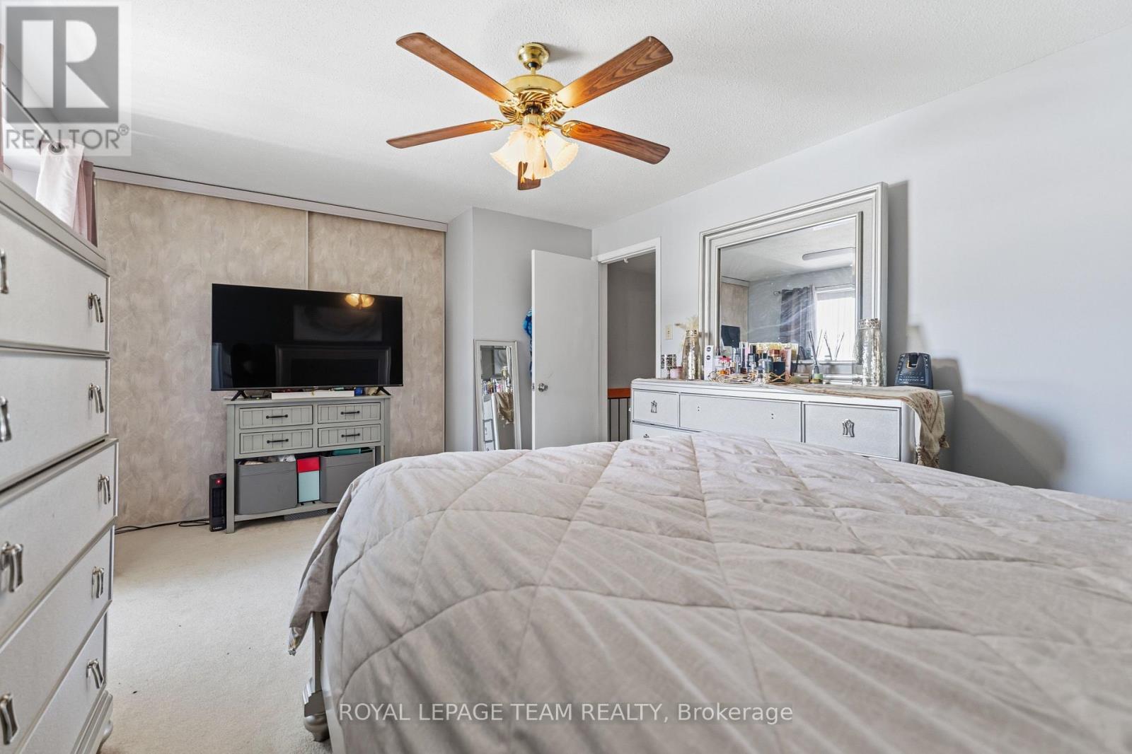 22 - 2053 Stonehenge Crescent, Ottawa, Ontario  K1B 4N7 - Photo 23 - X12852208